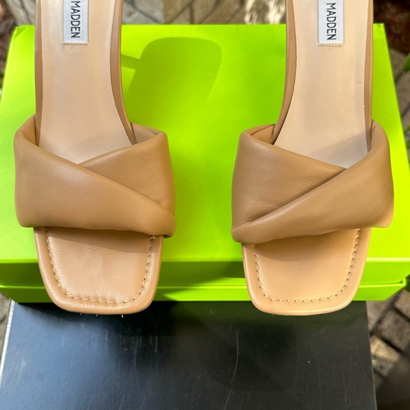 Steve Madden kitten heel slingback sandal - Picture 7 of 7